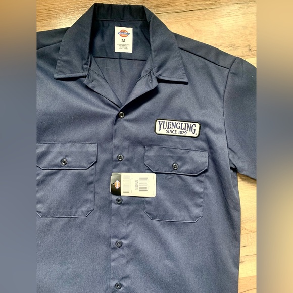 🍺Yuengling Graphic PrintX Dickies Shortsleeved Work-shirt NWT Size-M Navy-White - Picture 12 of 16
